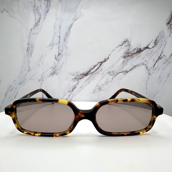 New MIU MIU Sunglasses Brown Square Tortoise Rectangular Gold Logo Authentic - Picture 2 of 16